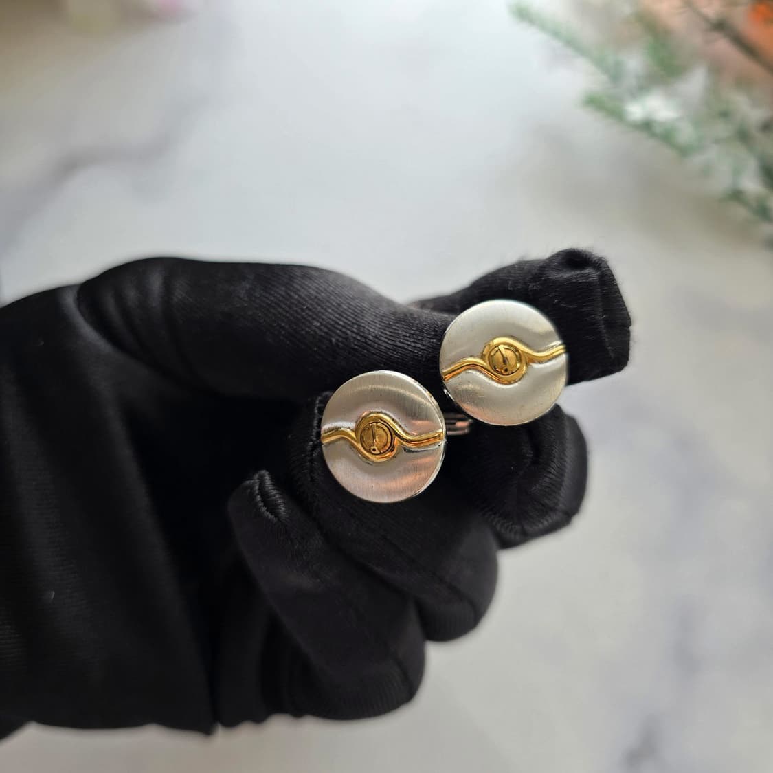 던힐 정품 명품 커프스 1.6cm  A+등급 J18
 상품이미지3