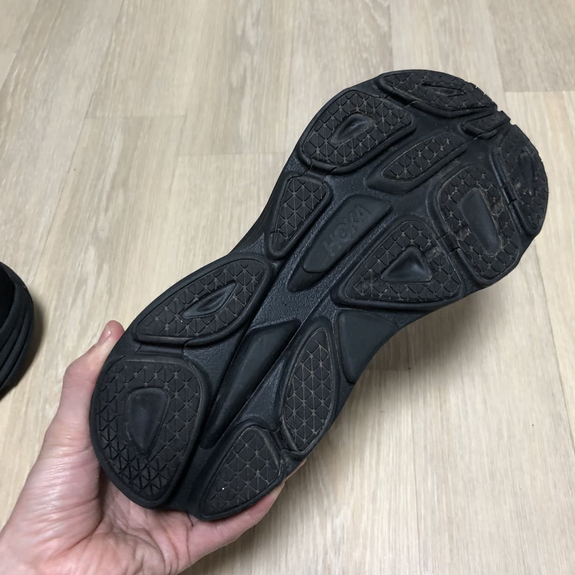 (275) 호카 오네오네 HOKA 본디8 트리플 블랙 러닝화 와이드 상품이미지9