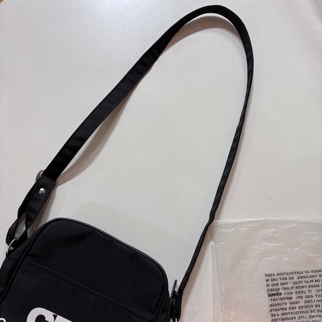 꼼데가르송 CDG 로고 스퀘어 숄더백 블랙 상품이미지4