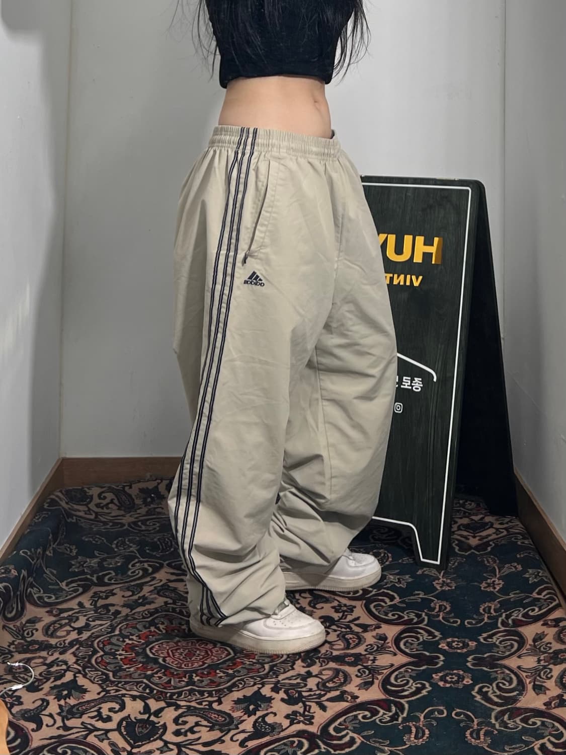아디다스 베이지 와이드 트랙 팬츠 90 상품이미지1