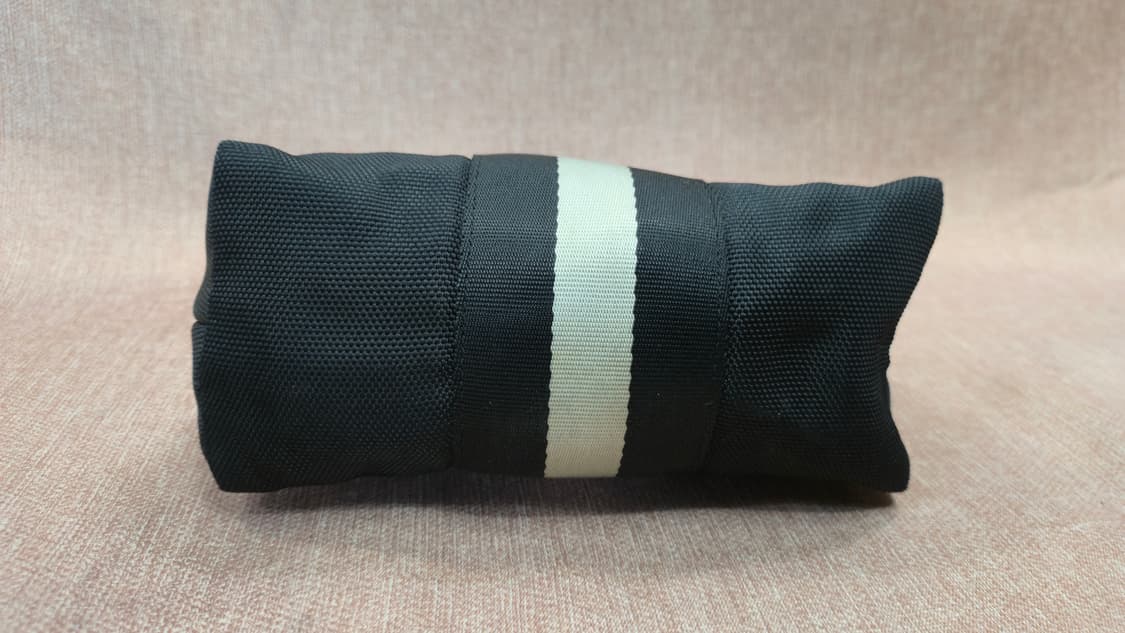 발리 정품 블랙 컬러 가죽 스트랩 클라파 캔버스 핸드백토트겸 숄더백 상품이미지4