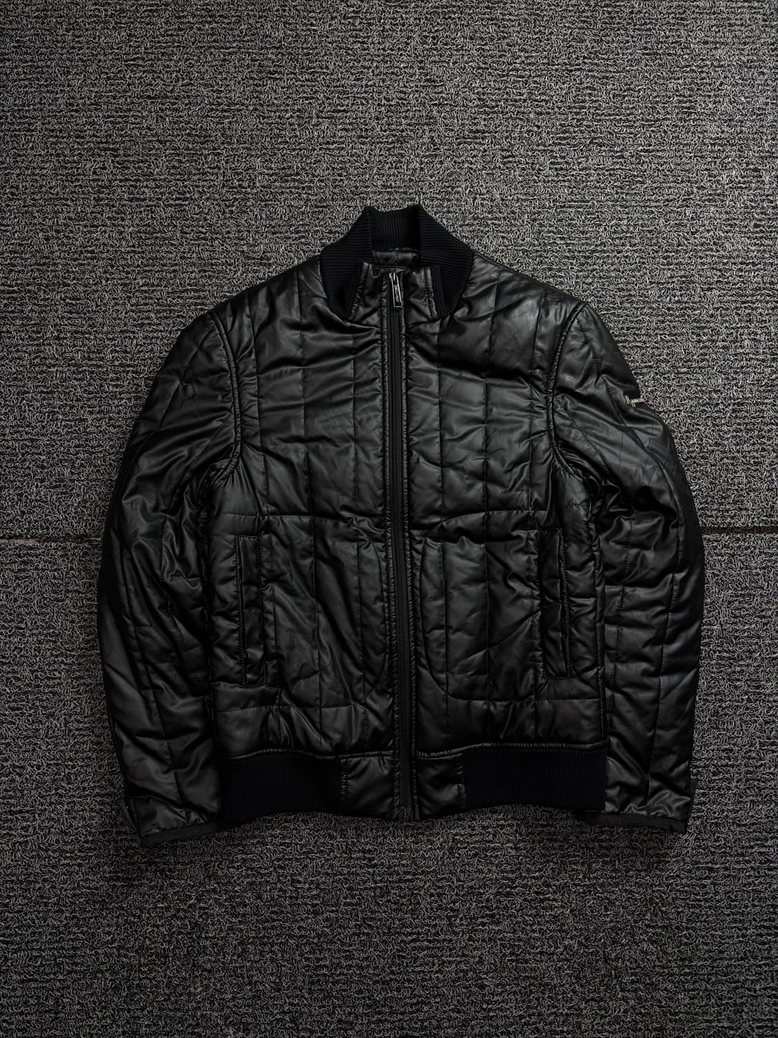 디스퀘어드 y2k 올드스쿨 글로시 크롭 패딩 자켓 1906 상품이미지2