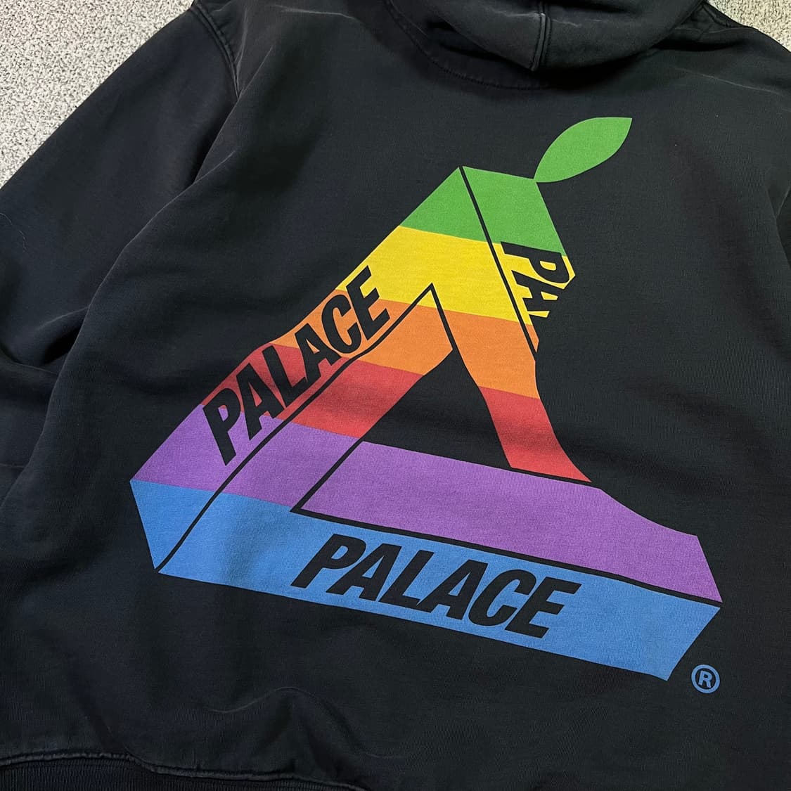 팔라스 19ss 잡스워스 후드티 상품이미지3