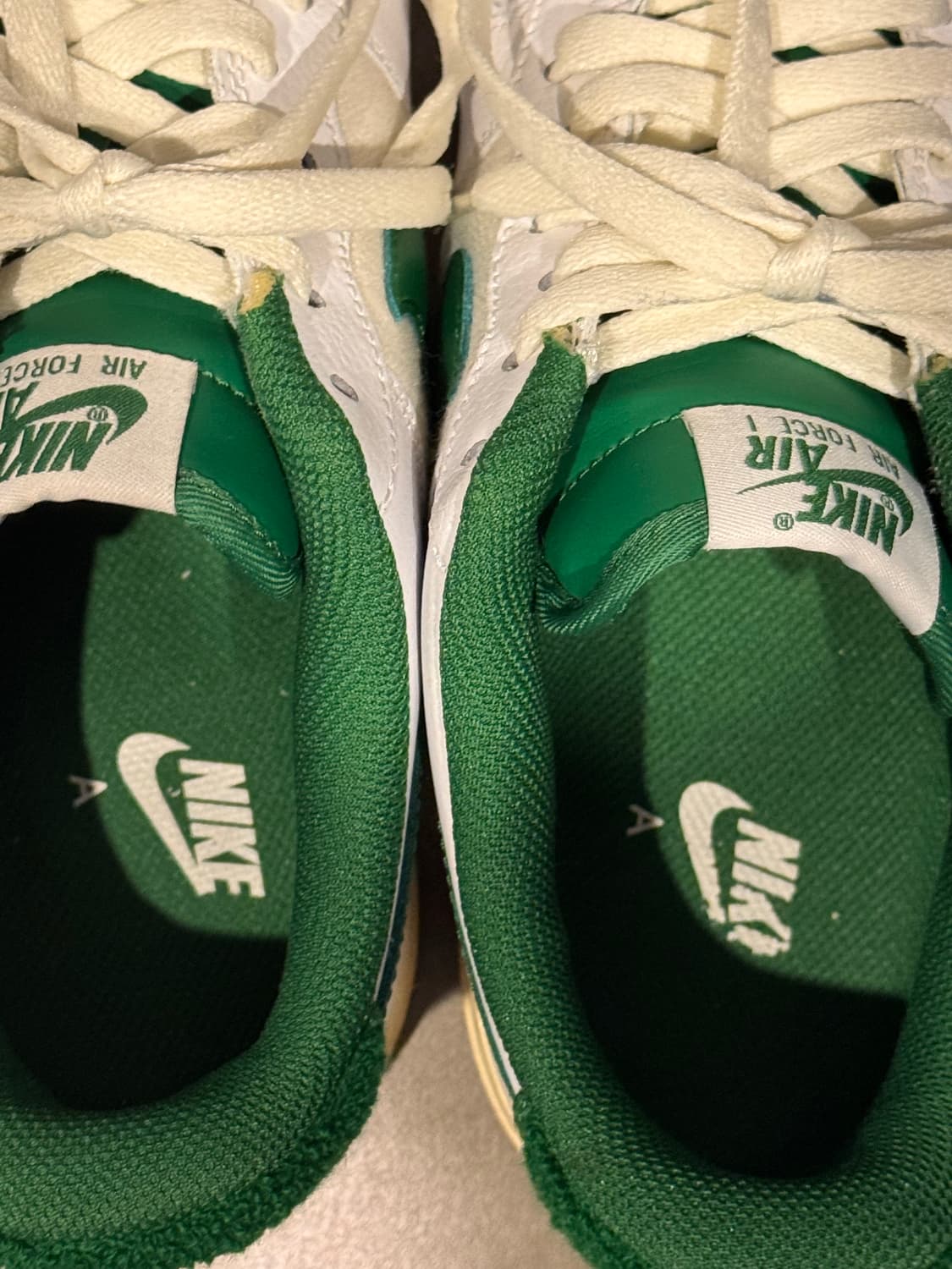 나이키 에어포스 1 로우  LV8 바시티 화이트 파인 그린 상품이미지8