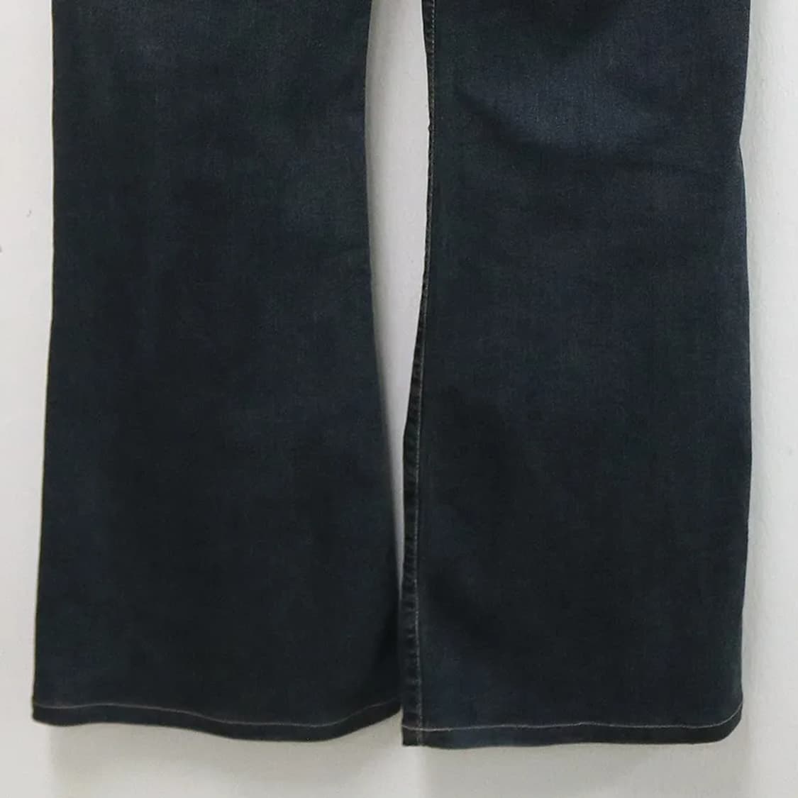 뒷 포켓 자수 포인트 부츠컷 데님 팬츠 62378 상품이미지8