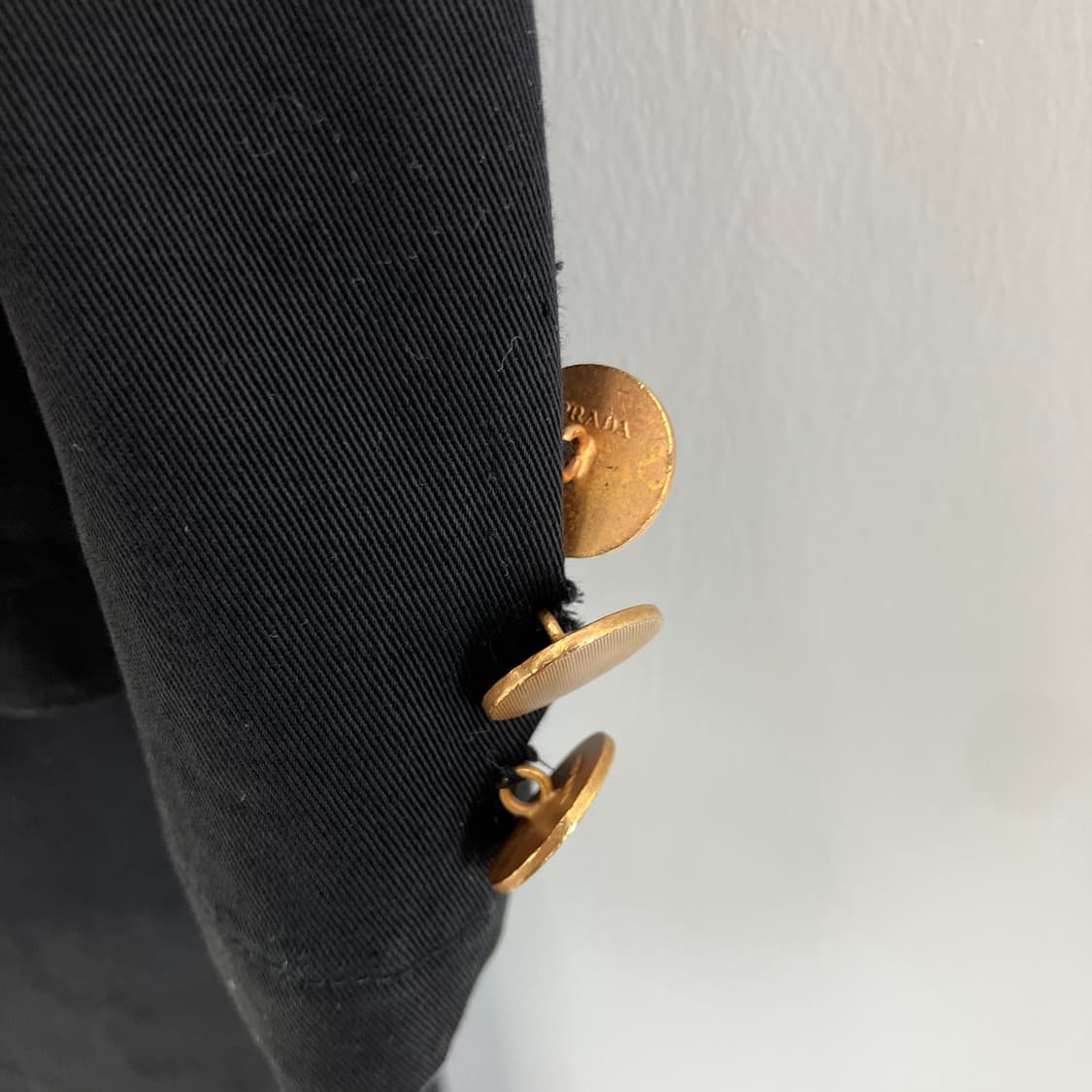 프라다 골드 버튼 코튼 롱 코트 상품이미지5