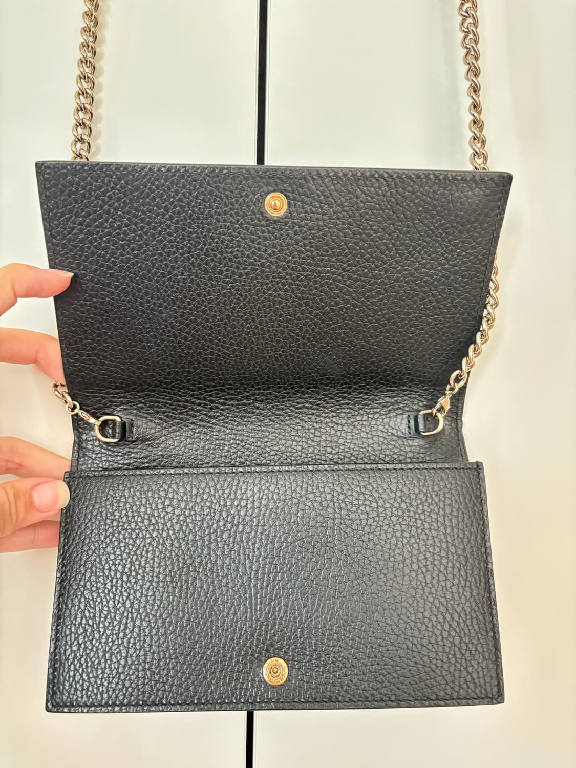 구찌 인터로킹 미니 체인 크로스백 겸 숄더백 상품이미지5