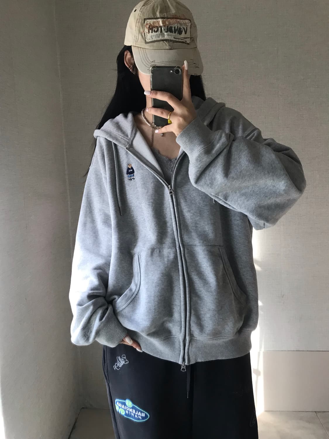 후아유 그레이 베어 후드집업 상품이미지1