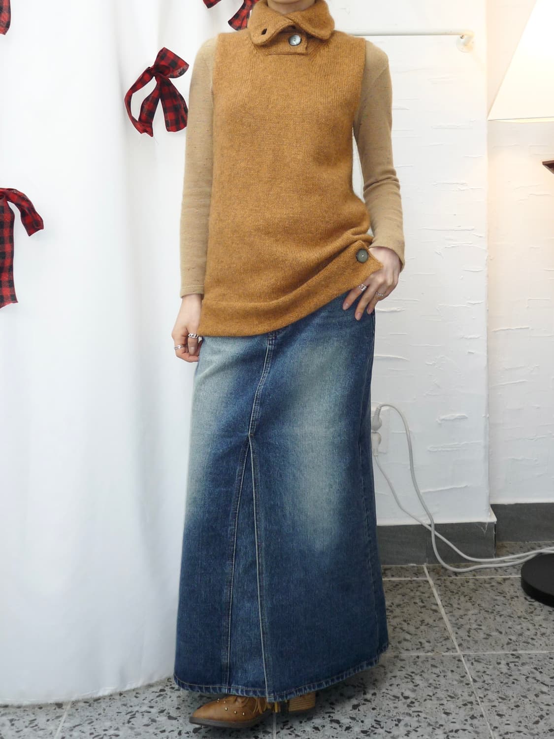 Camel buttons knit vest 상품이미지2