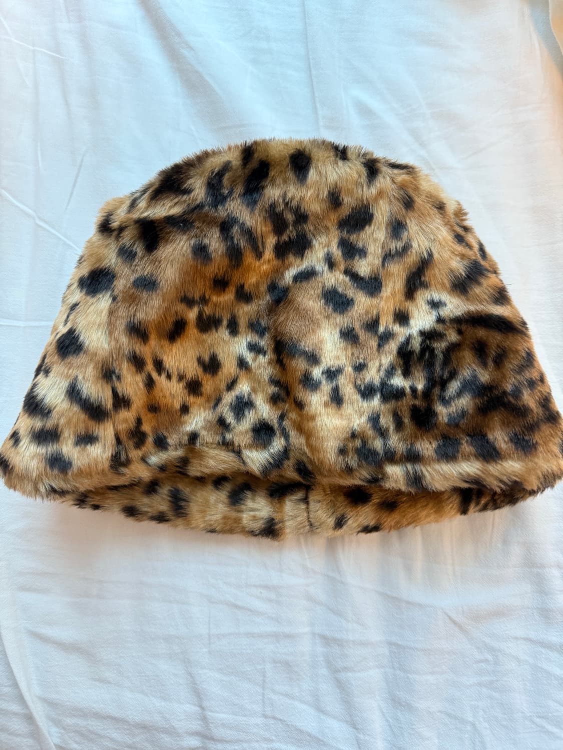 어썸니즈 레오파드 퍼 버킷 상품이미지1