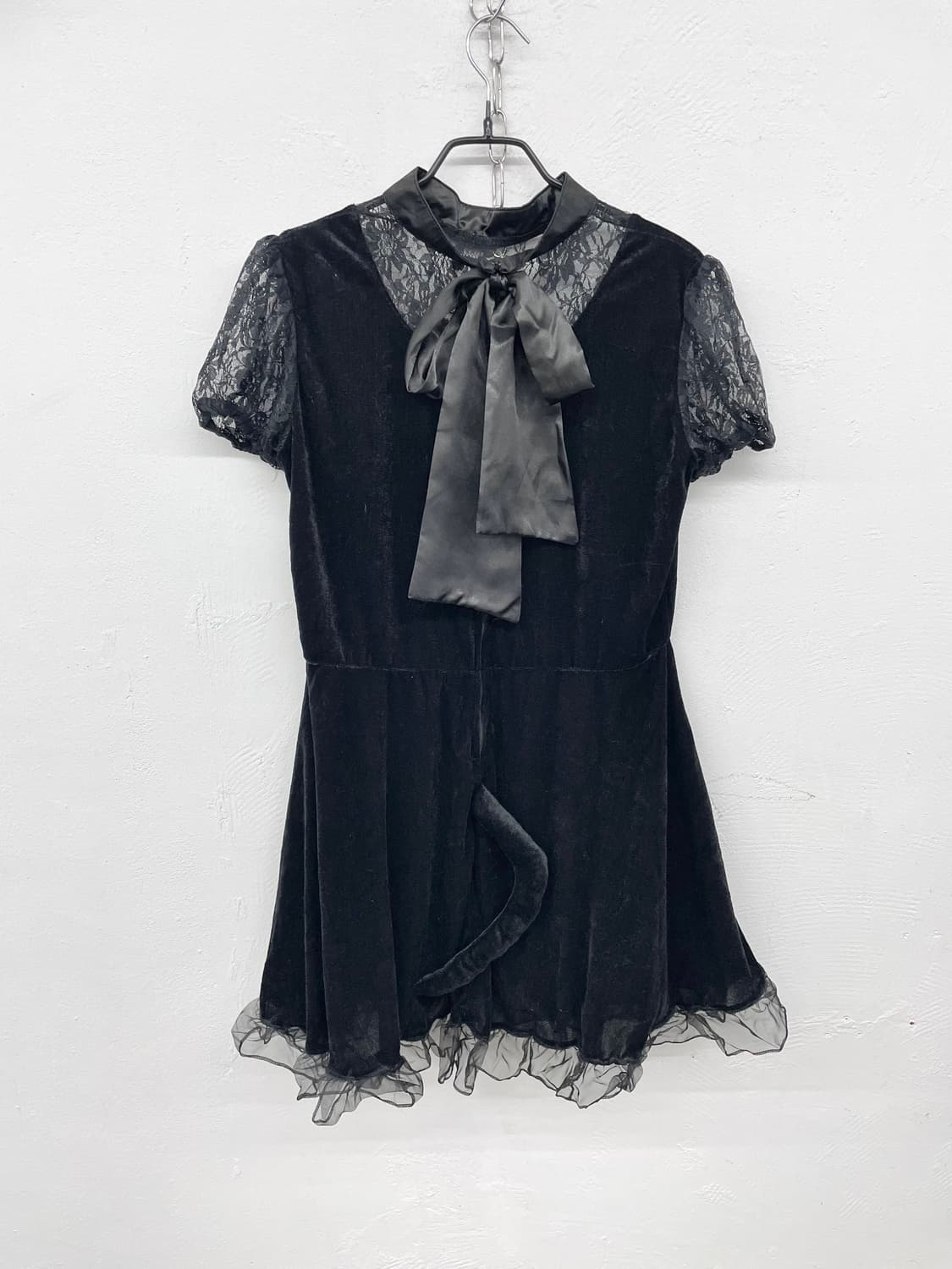 고딕 벨벳 레이스 리본 원피스 상품이미지4