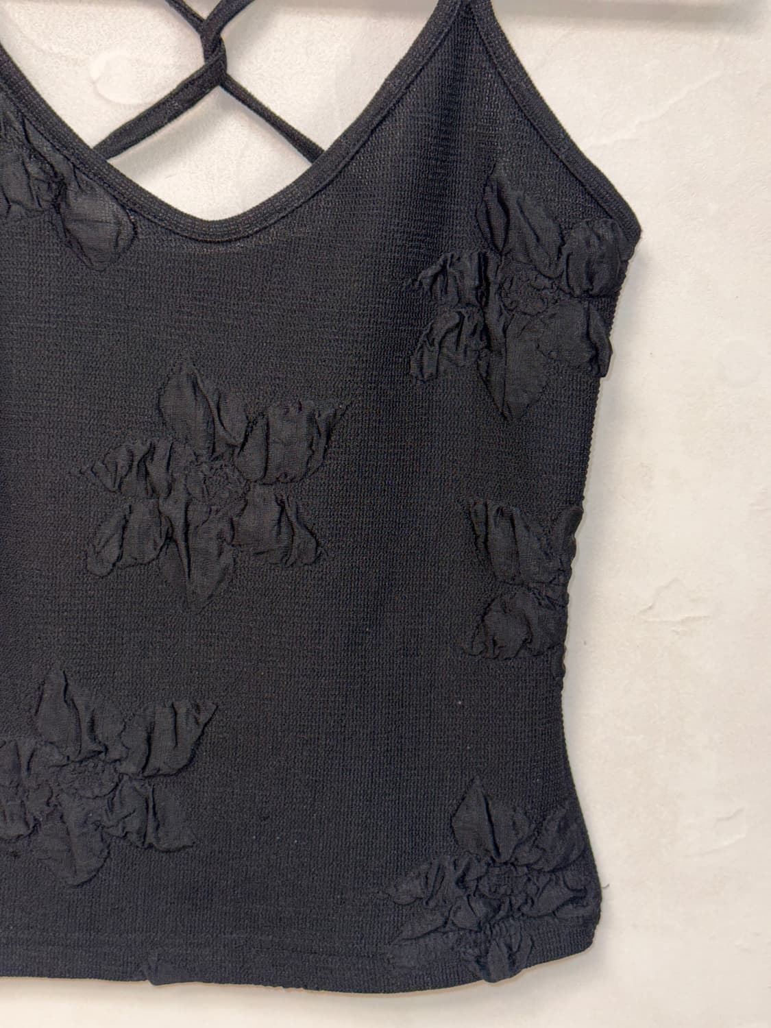 Black flower embossing crop sleeveless  상품이미지2