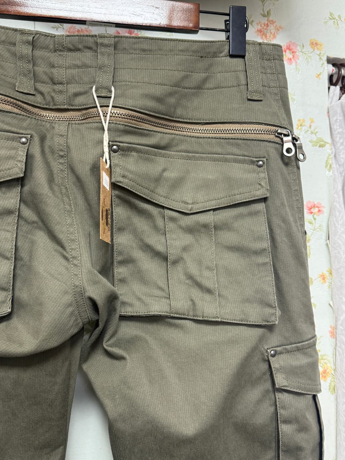 카키 절개 포켓 카고팬츠 상품이미지5