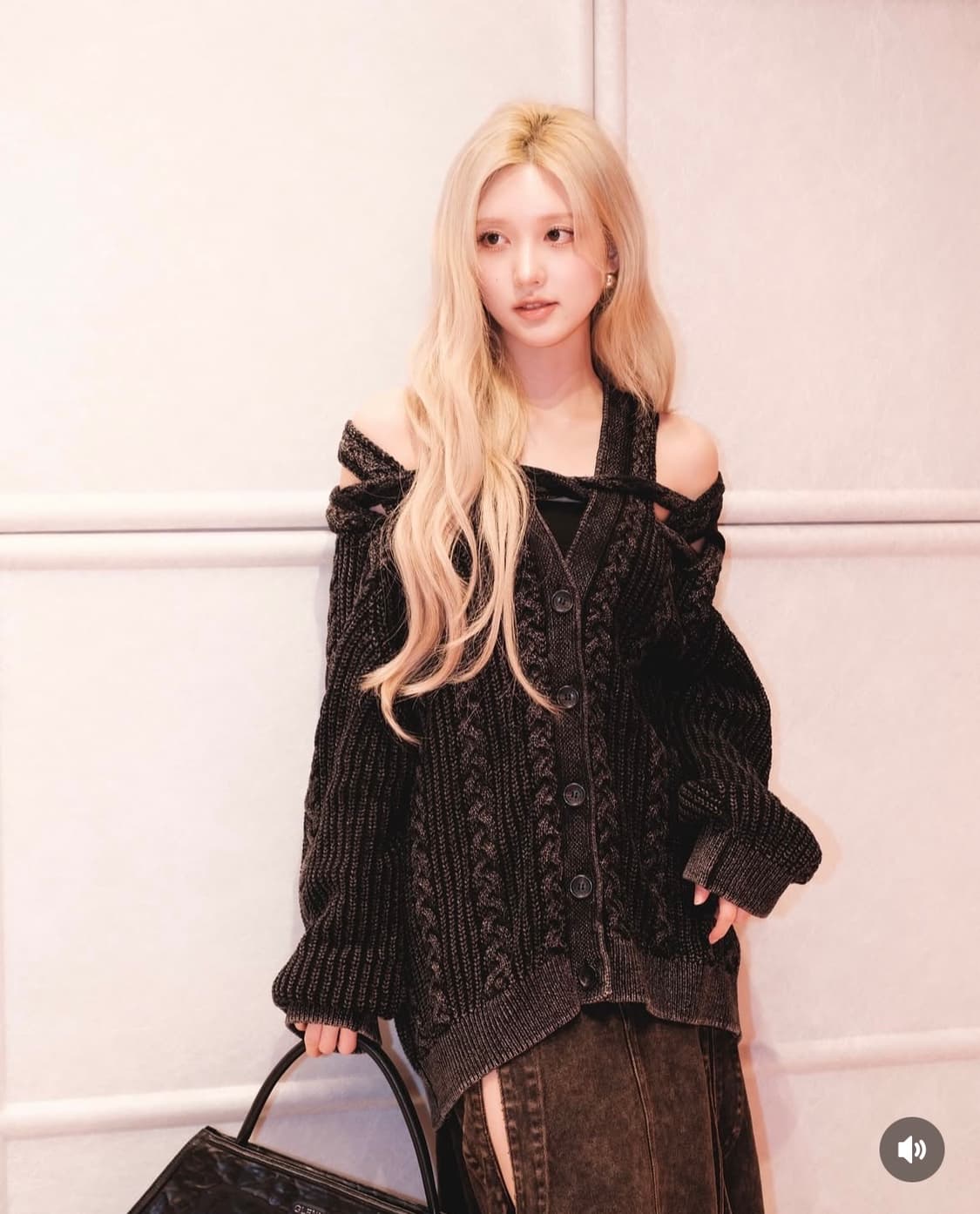 [아이브 가을 착용] 글렌 마틴스 x h&m 케이블 니트 가디건 블랙 상품이미지1