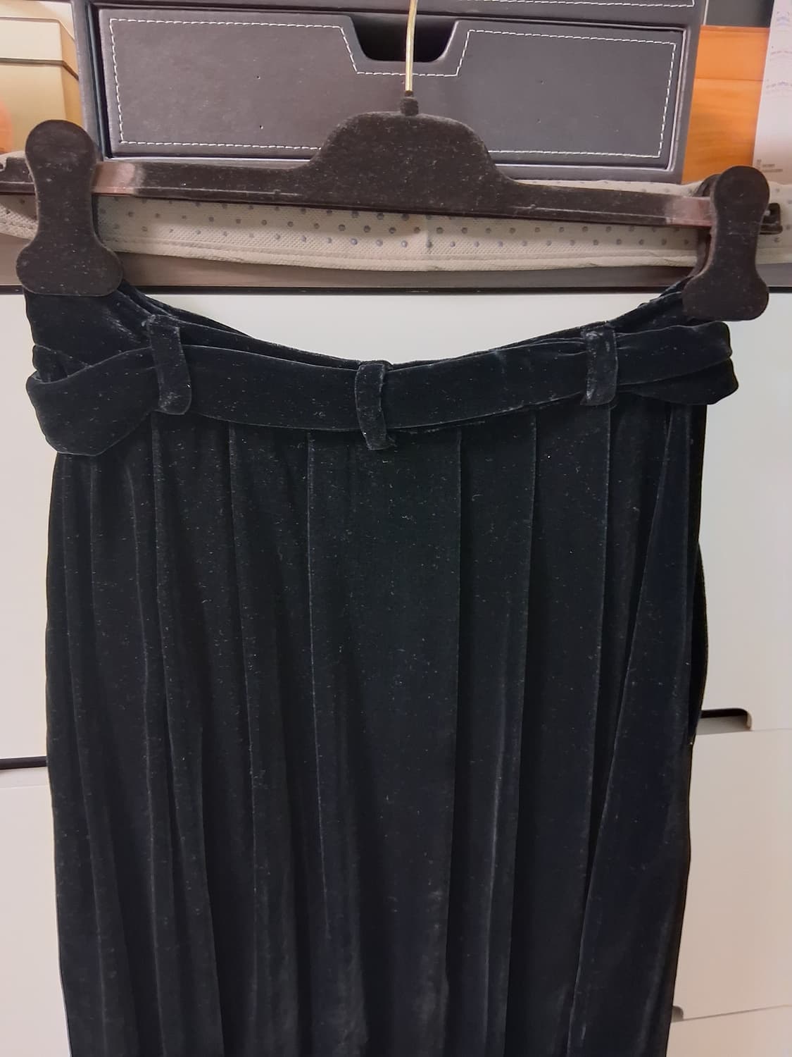 랄프로렌 블랙 벨벳 롱 스커트 (6) 상품이미지3