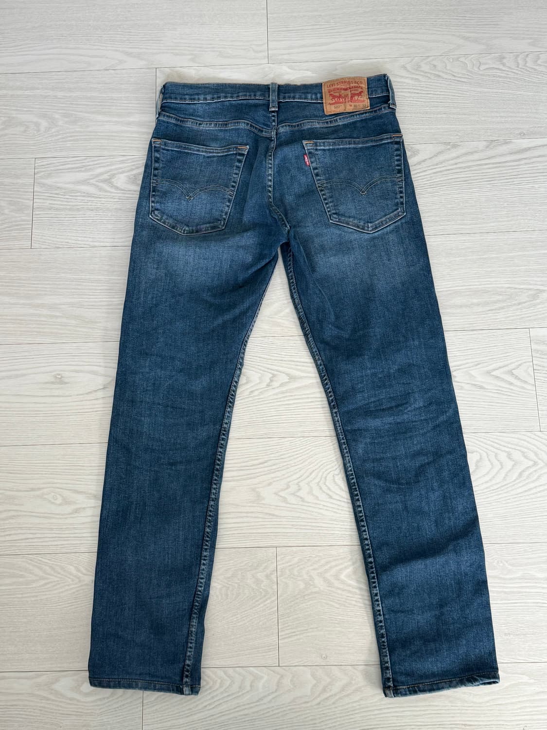 리바이스 502 레귤러 테이퍼드 (W30 L32) 상품이미지2