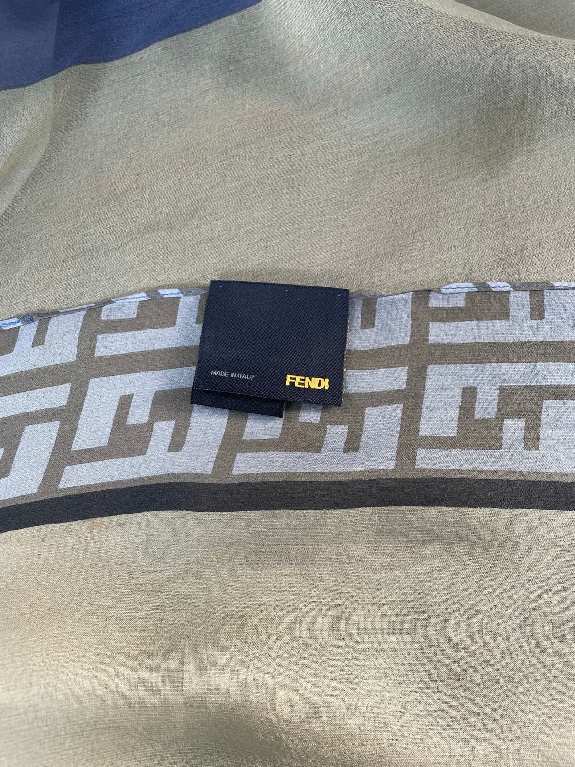 FENDI 펜디 FF로고 실크 스카프 상품이미지9