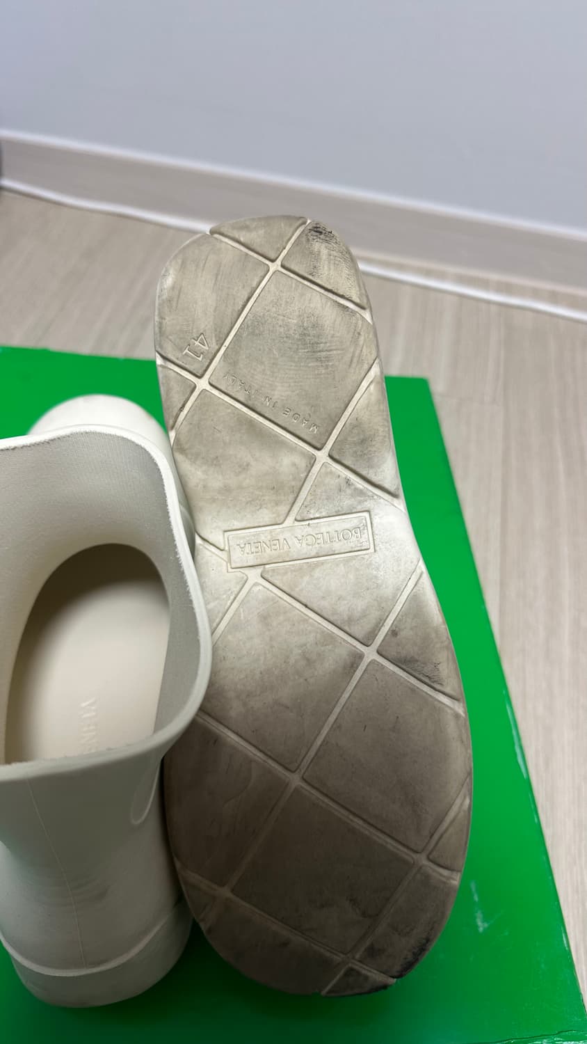 보테가베네타 퍼들부츠41사이즈 판매합니다 상품이미지8