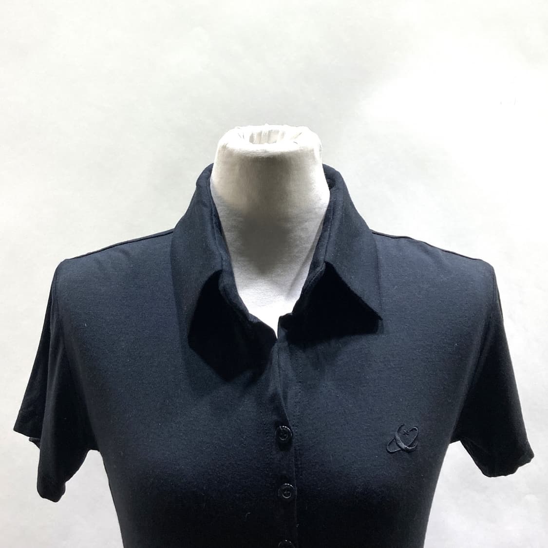 어반드레스 2024 여성반팔셔츠 블랙 S  상품이미지2