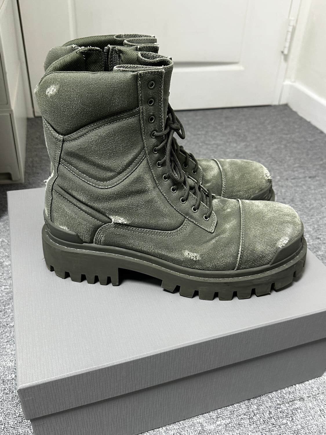 발렌시아가 컴뱃 스트라이크 부츠 44사이즈 상품이미지3