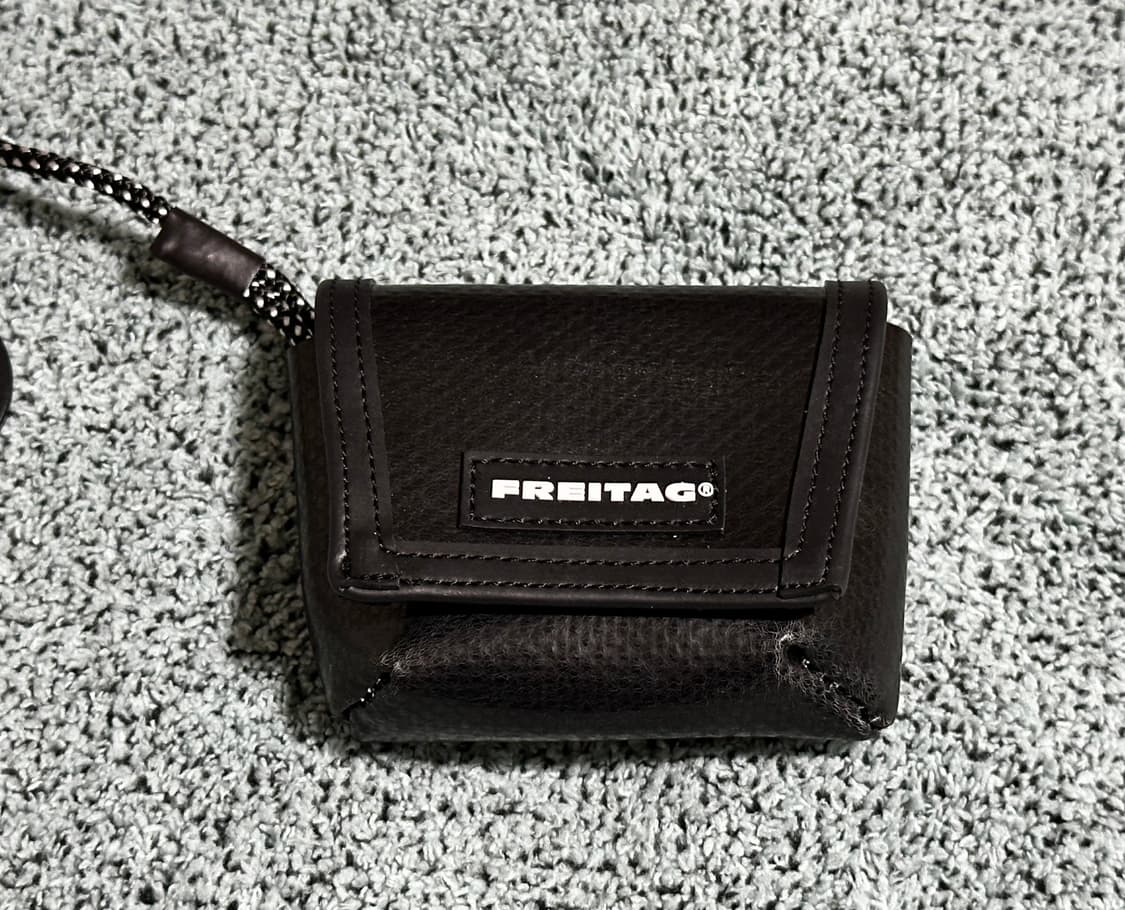 (NEW)새상품 프라이탁 미니 메신저 키링(에어팟 파우치키링) 상품이미지2