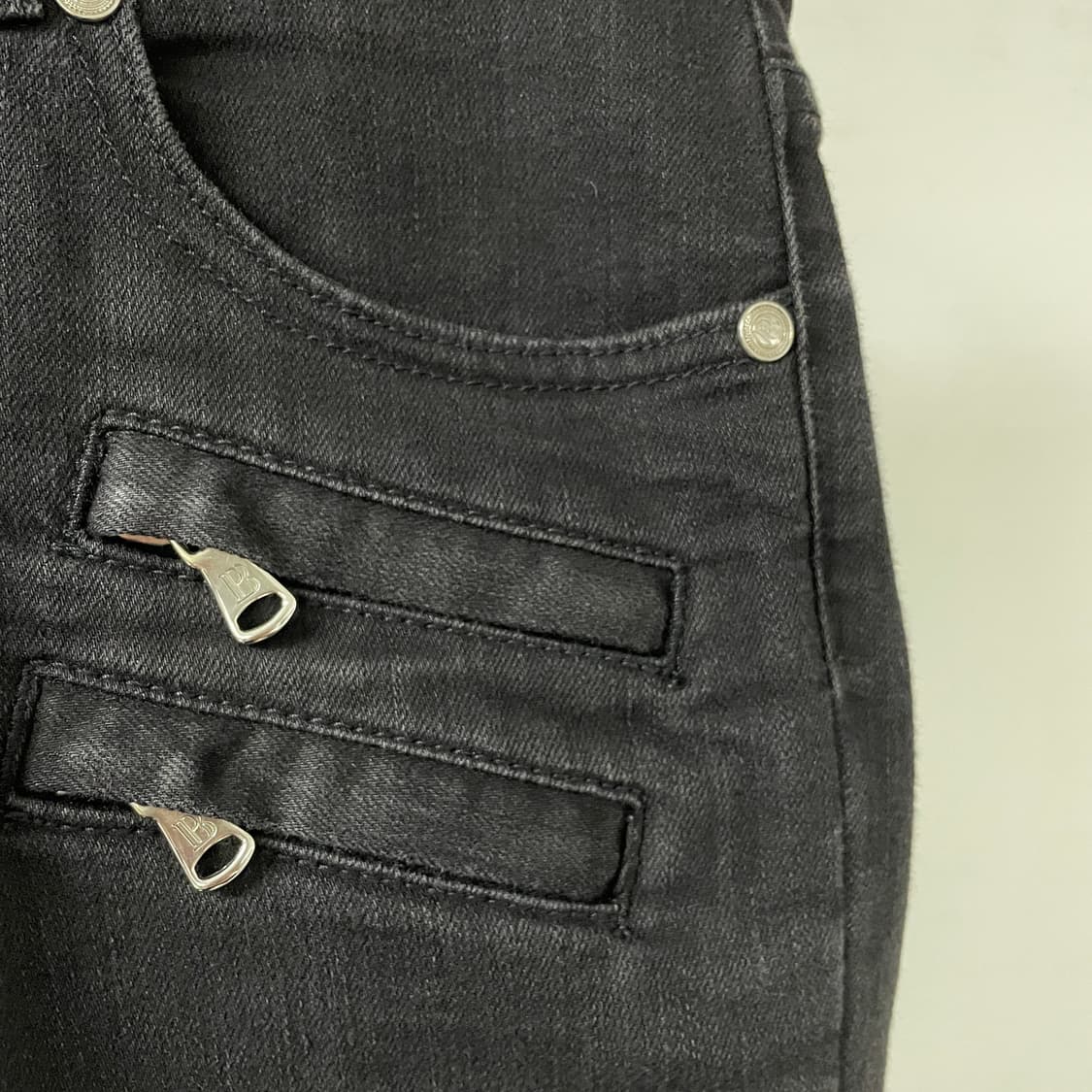 피에르 발망 흑청 데님 팬츠 24(W) 상품이미지8