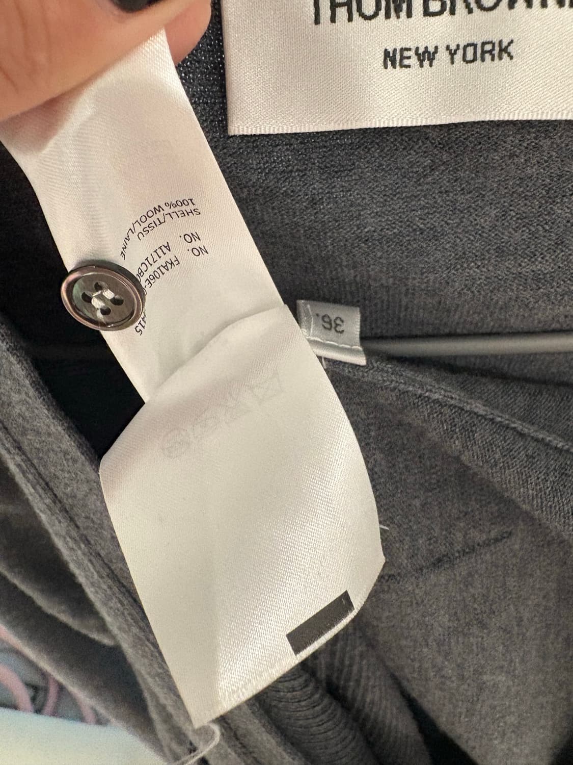 톰브라운 그레이 가디건 상품이미지4