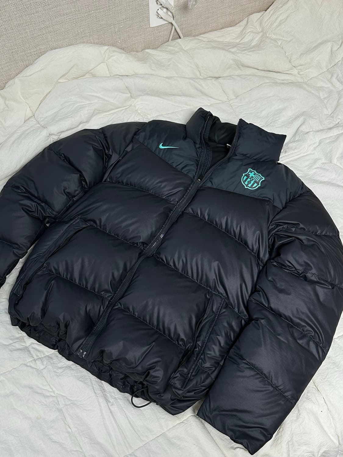 나이키 바르샤 FC 패딩  오리털 라지 상품이미지1