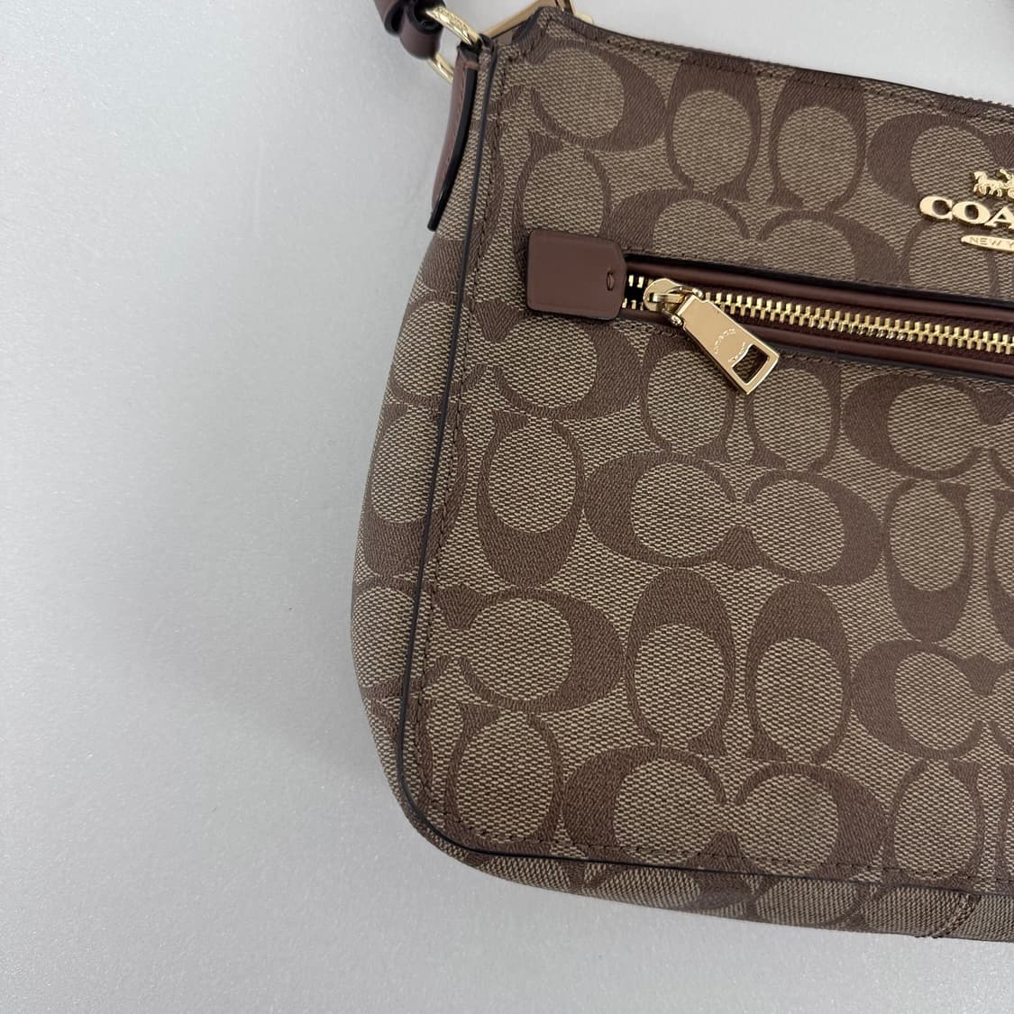 COACH 코치 시그니처 크로스백 가방 상품이미지3