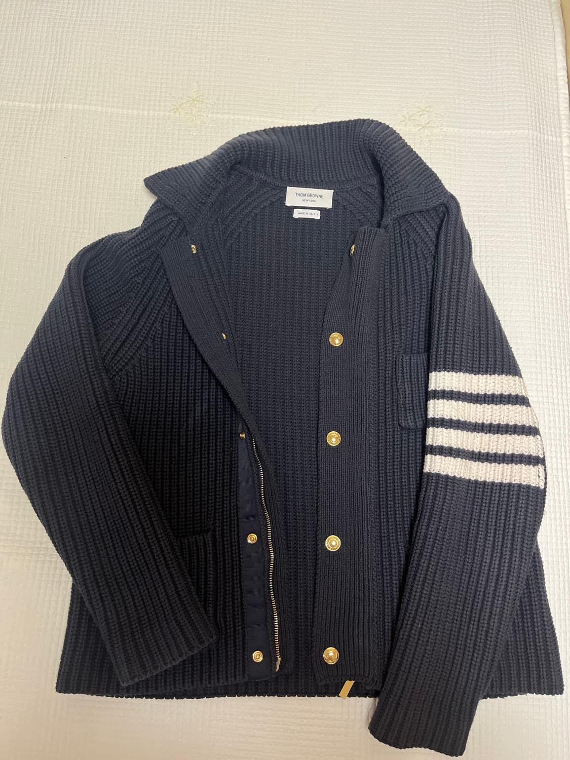 정품 톰브라운 가디건 집업 상품이미지1