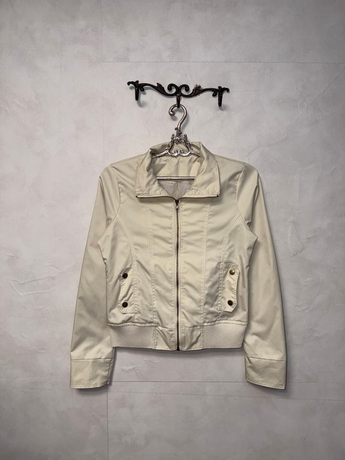 Ivory line detail zipup jacket  상품이미지1