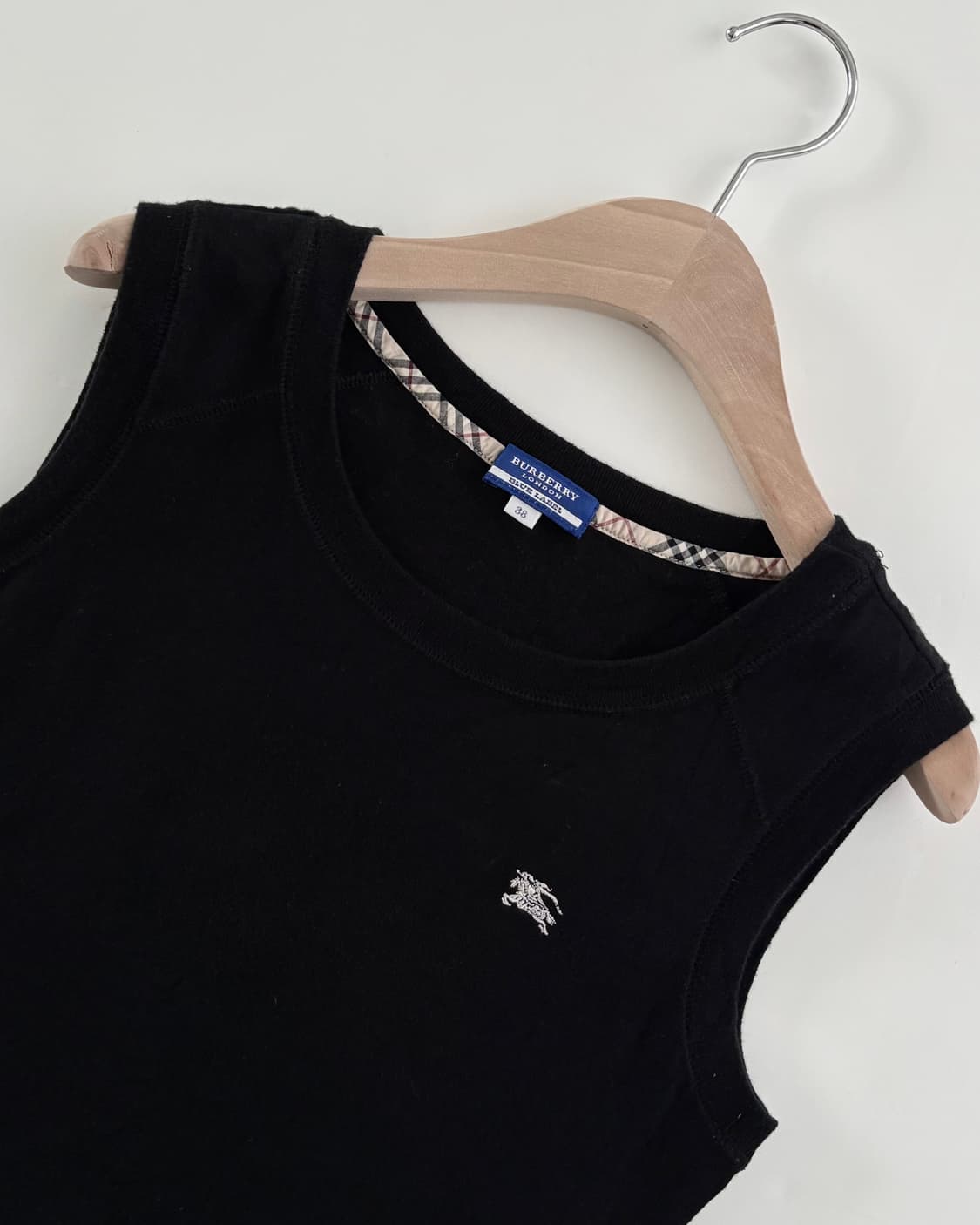 Burberrys 버버리 블루라벨 기마로고 슬리브리스 탑 상품이미지5