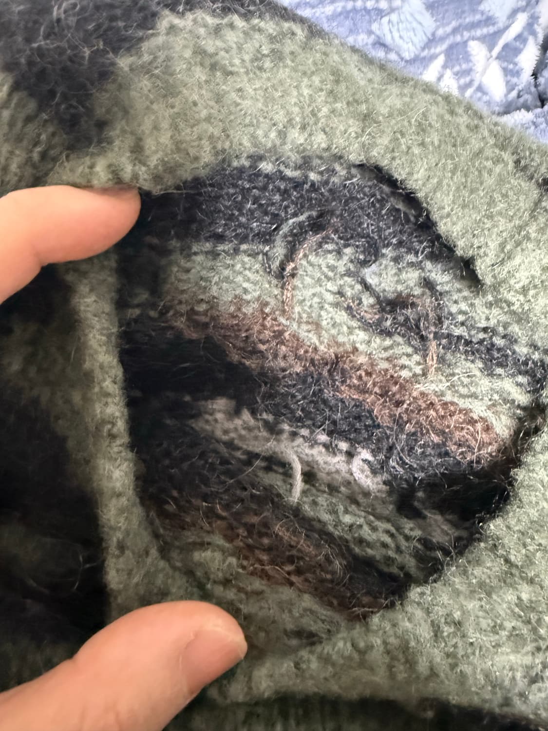 슈프림 카모 모헤어 니트 l 상품이미지4