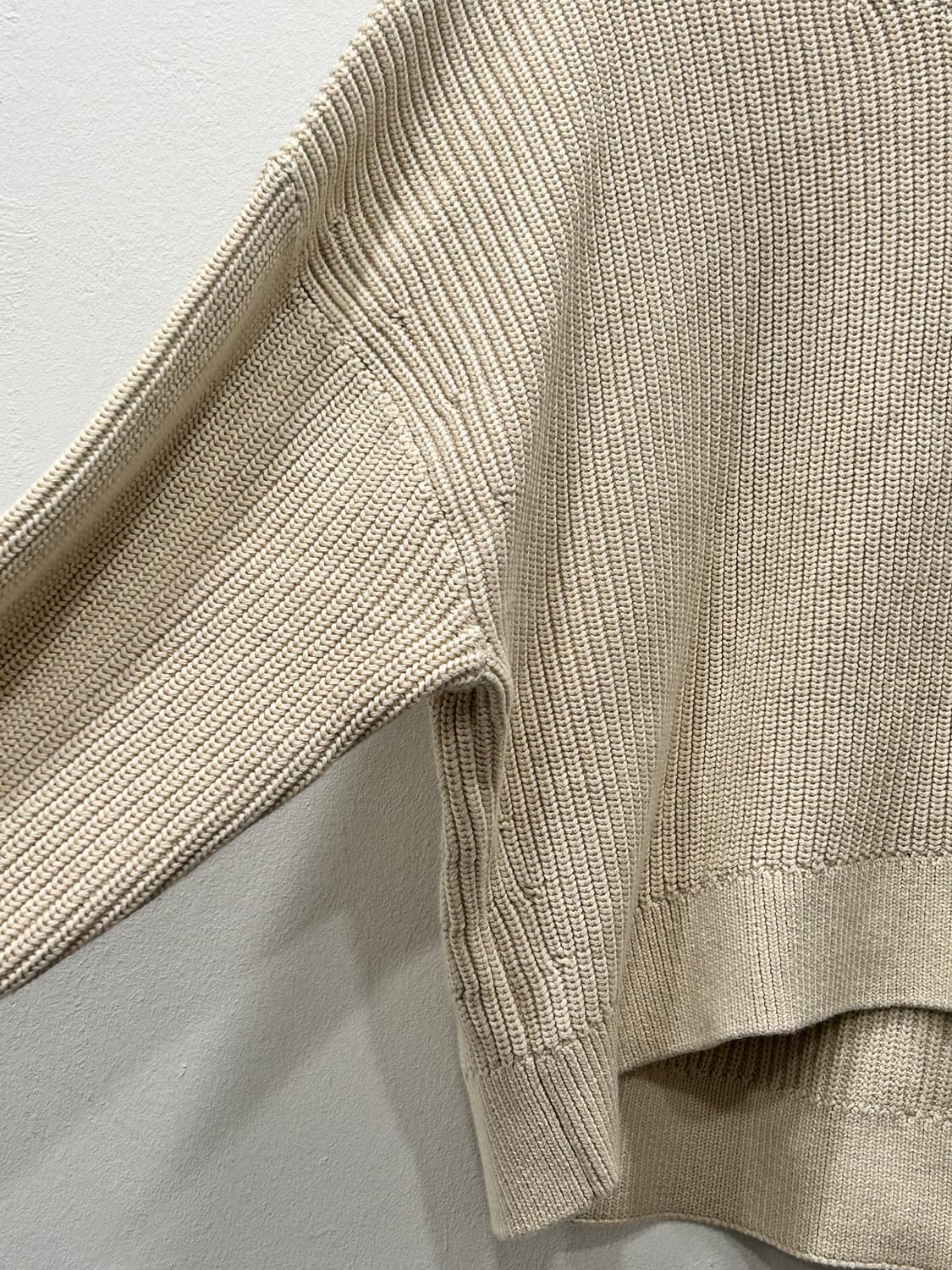 코스 COS 크롭 니트 M 아이보리 상품이미지5