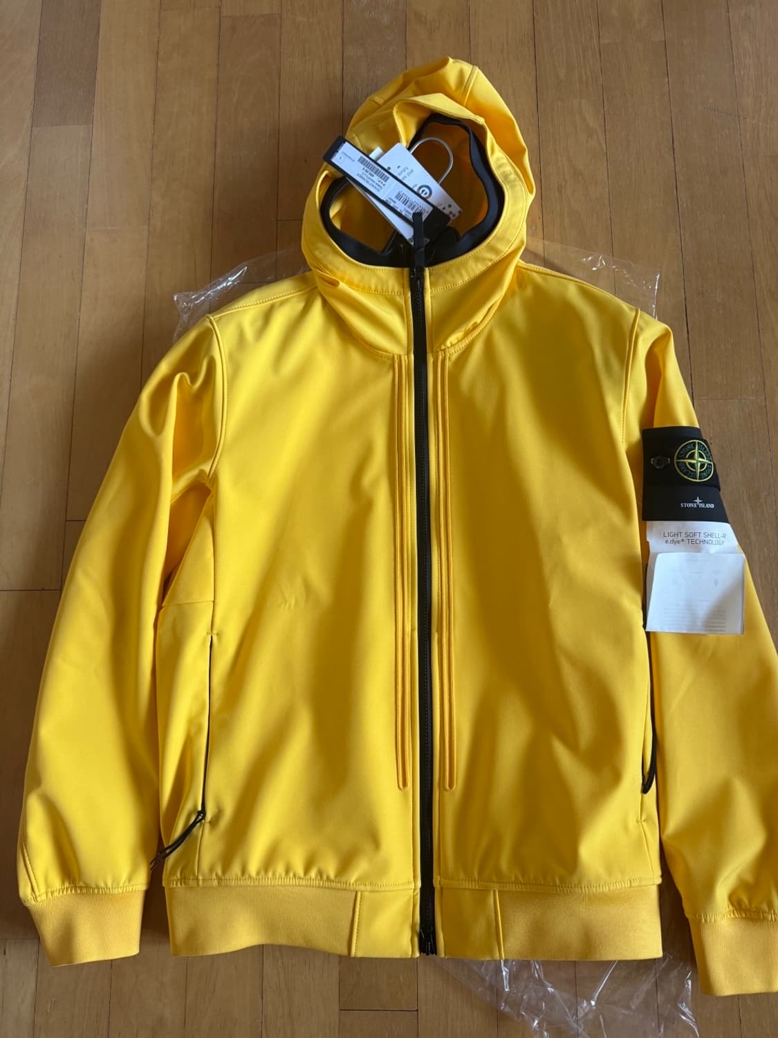 스톤아일랜드 소프트 쉘-R 상품이미지2