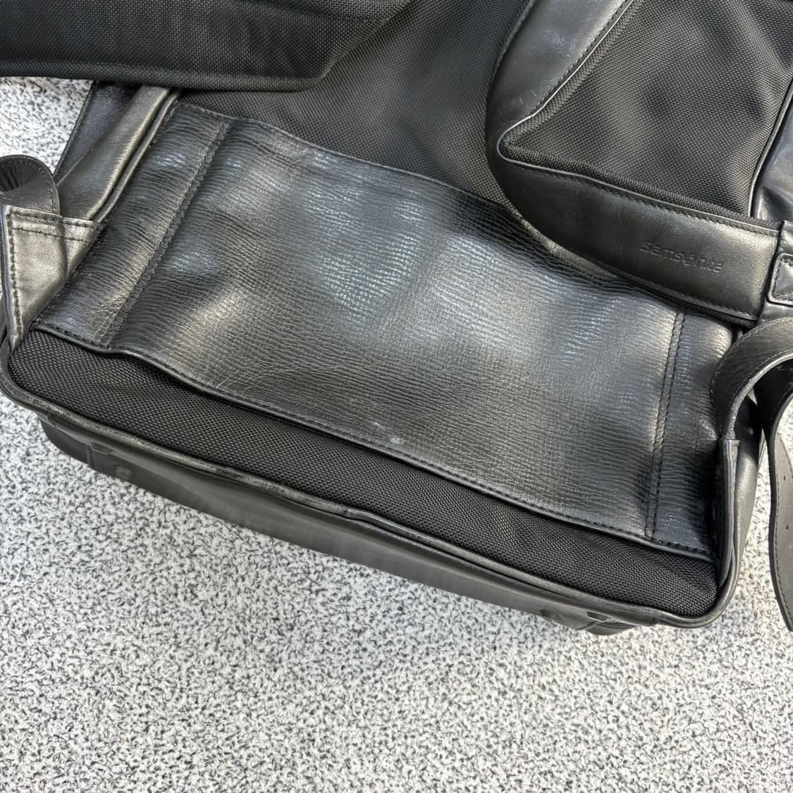 쌤소나이트 비즈니스 백팩 0409J 상품이미지3