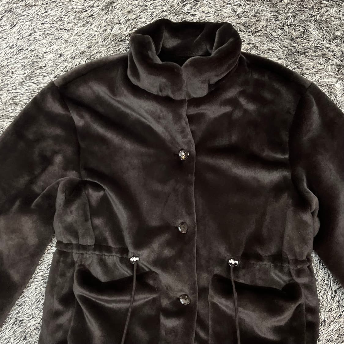 25년 마리끌레르 미디 하이넥 퍼 자켓 (38) 55 상품이미지2