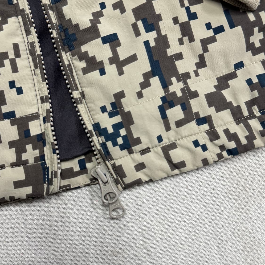 컬럼비아 밀리터리 배색 후드집업 점퍼 M 상품이미지3