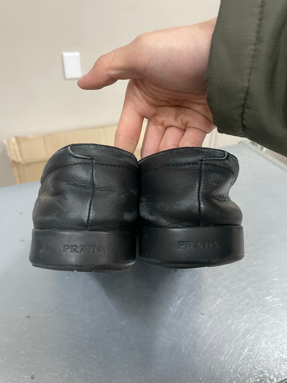 프라다 이니셜 레터링 스니커즈 US8.5 상품이미지9