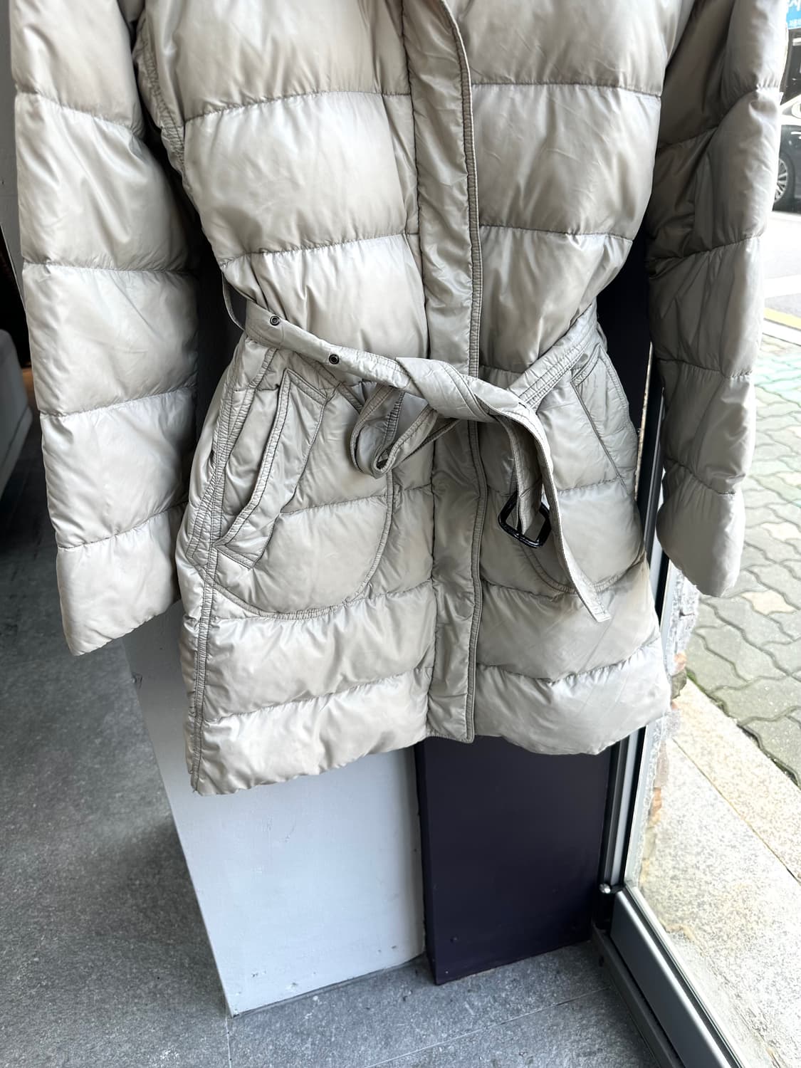 L/ 버버리 구스다운 벨티드 롱패딩 점퍼 상품이미지4