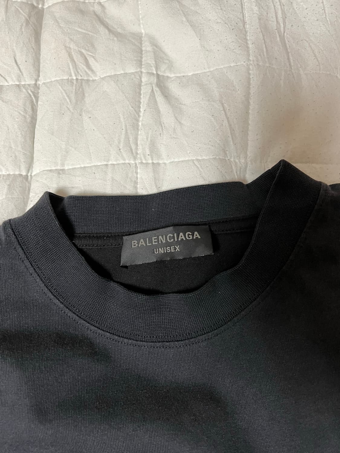 발렌시아가 스피드헌터 업사이드 다운 티셔츠 4 사이즈 상품이미지3