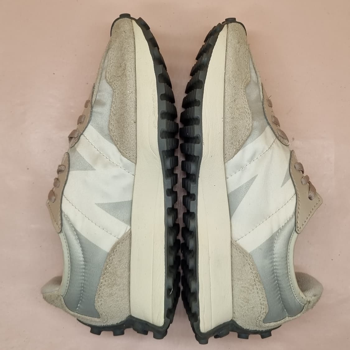 뉴발란스 327 여성운동화230 상품이미지5