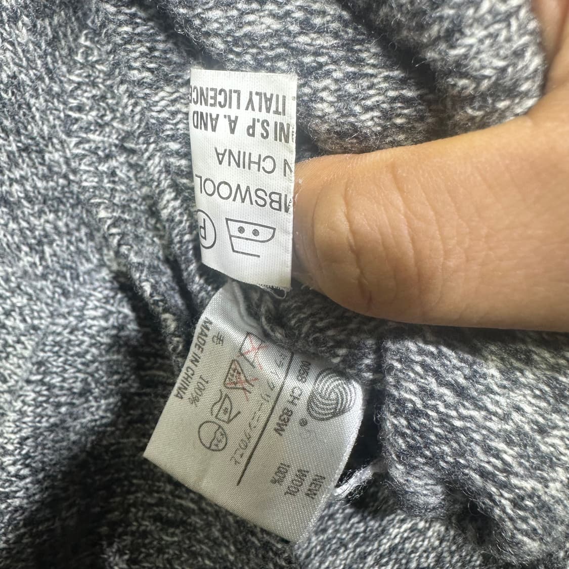 미쏘니 스포츠 니트 목폴라 판매합니다 상품이미지6