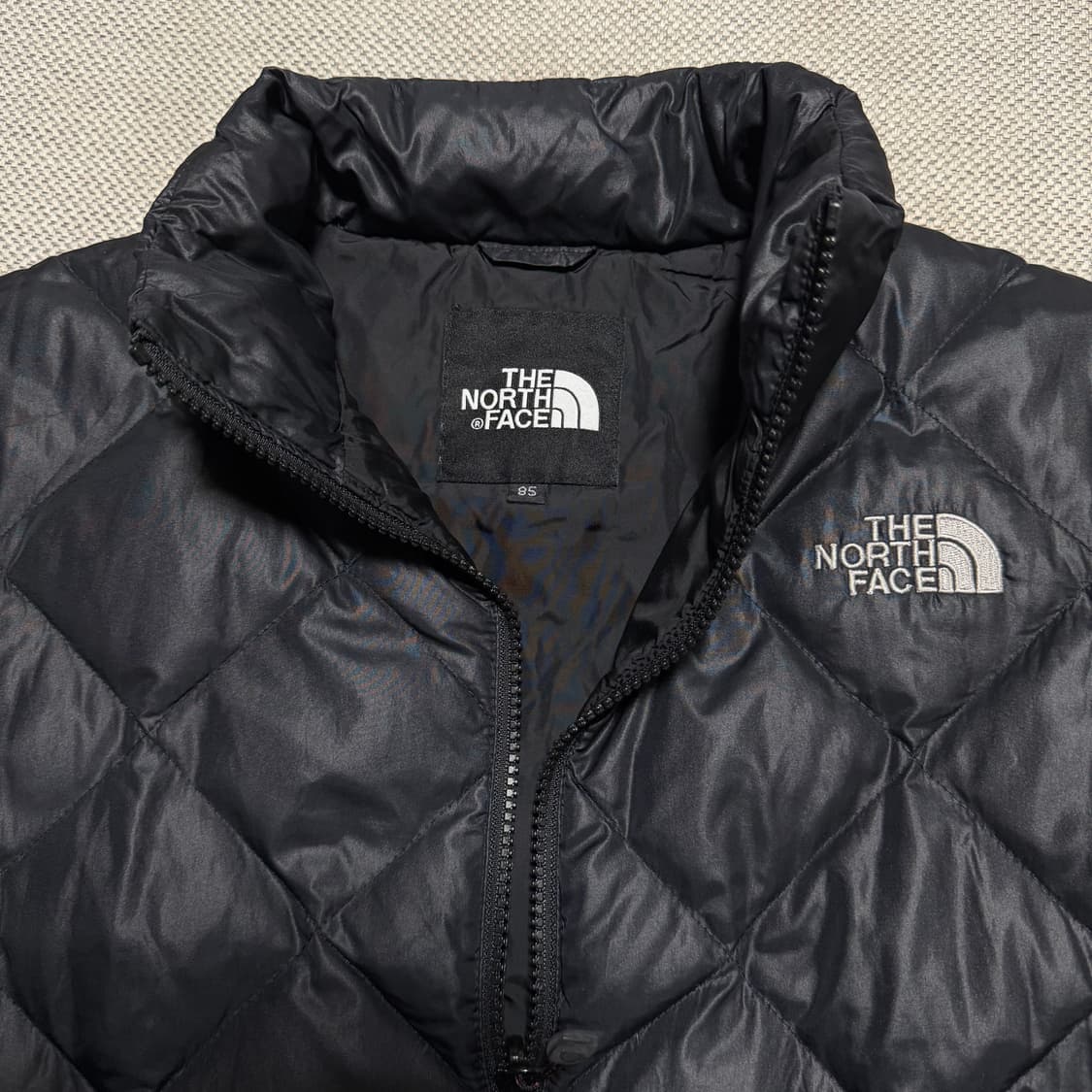 노스페이스 다이아몬드 퀄팅 600 경량패딩 상품이미지2