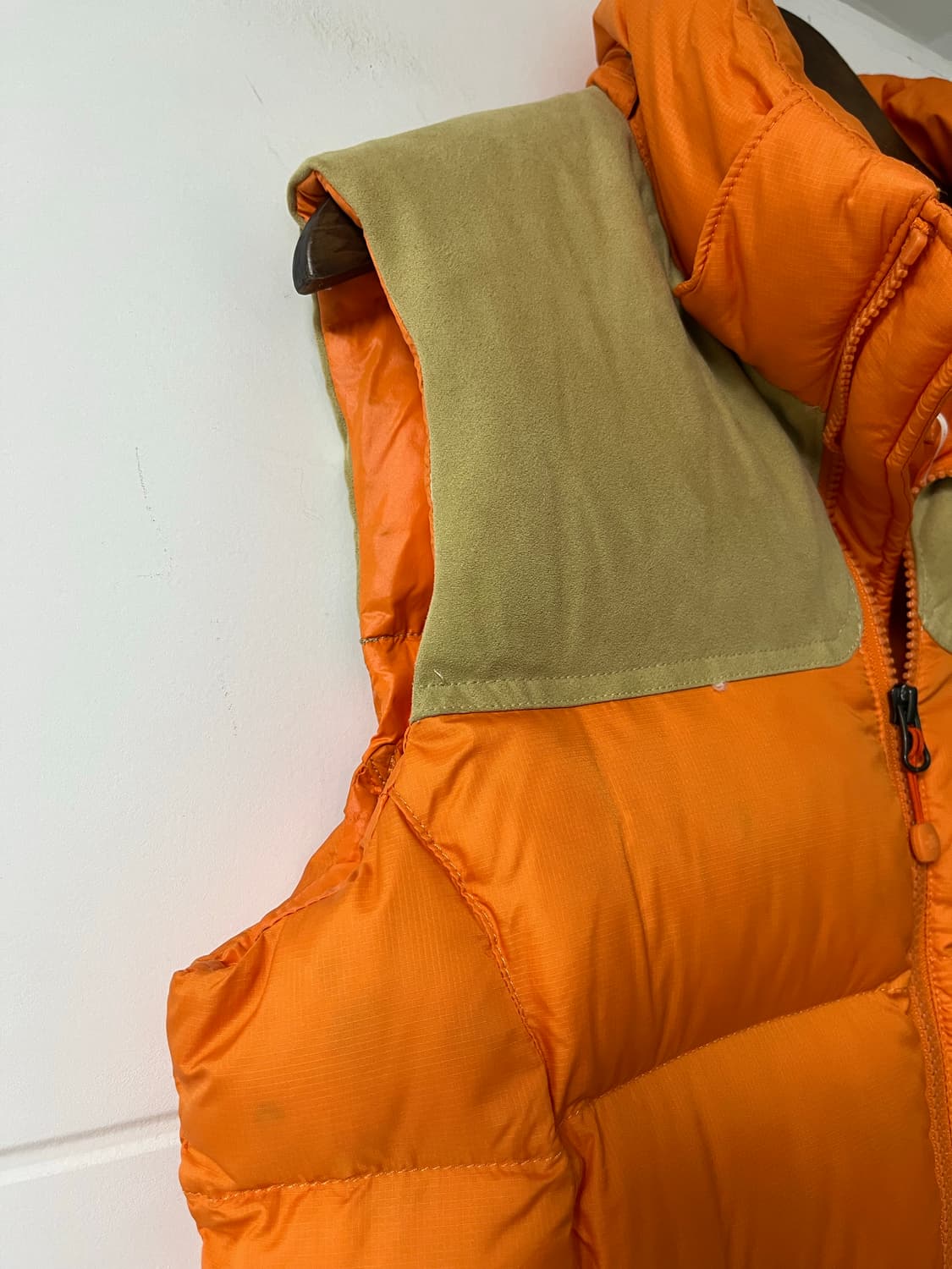 노스페이스 패딩 조끼 USA 상품이미지6