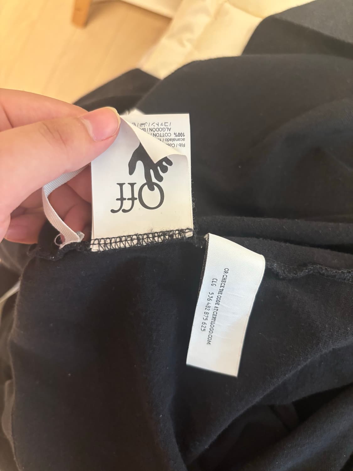 오프화이트 스프레이 반팔 라지 상품이미지3