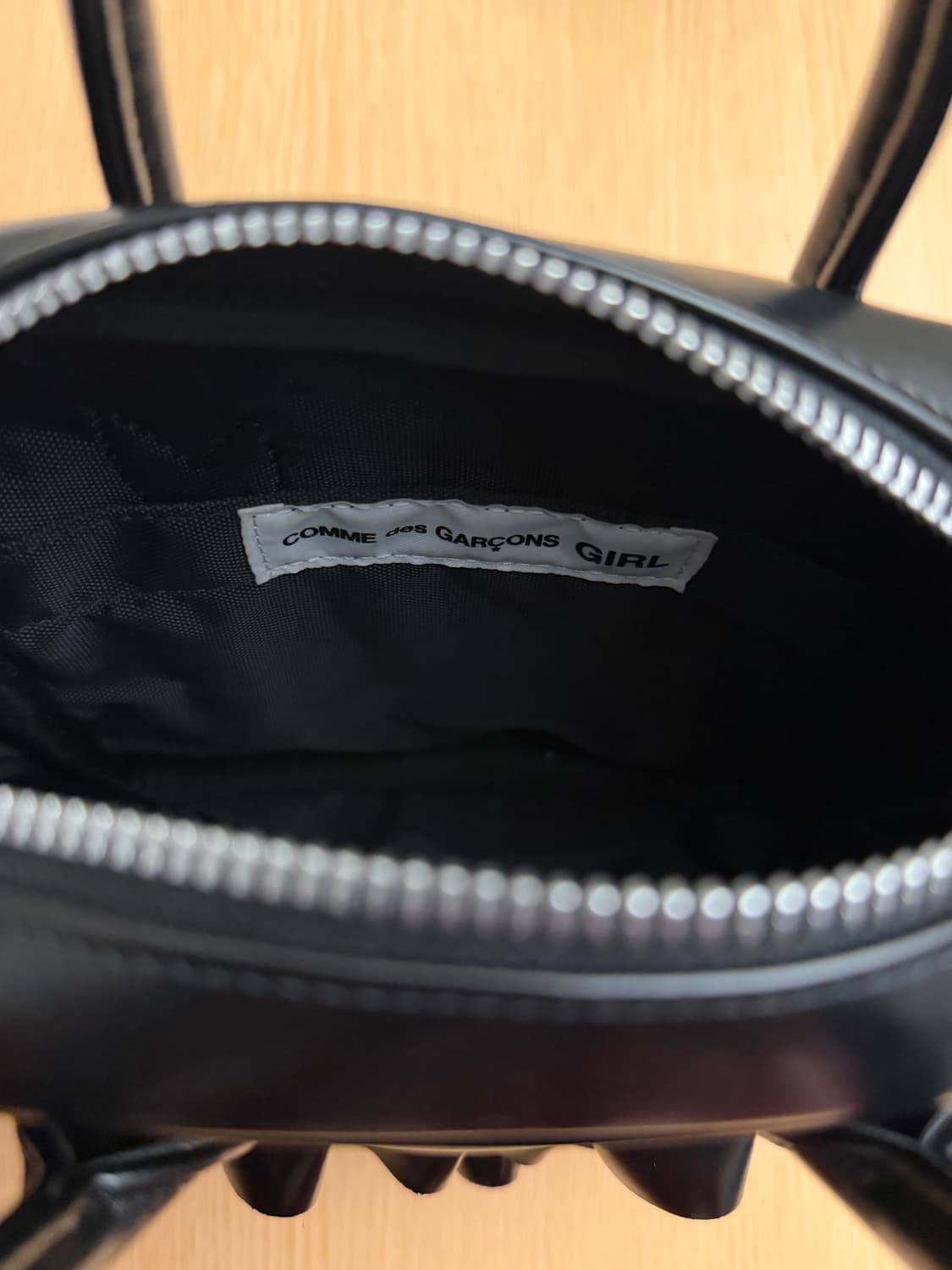 꼼데가르송 걸 프릴백 블랙 상품이미지3