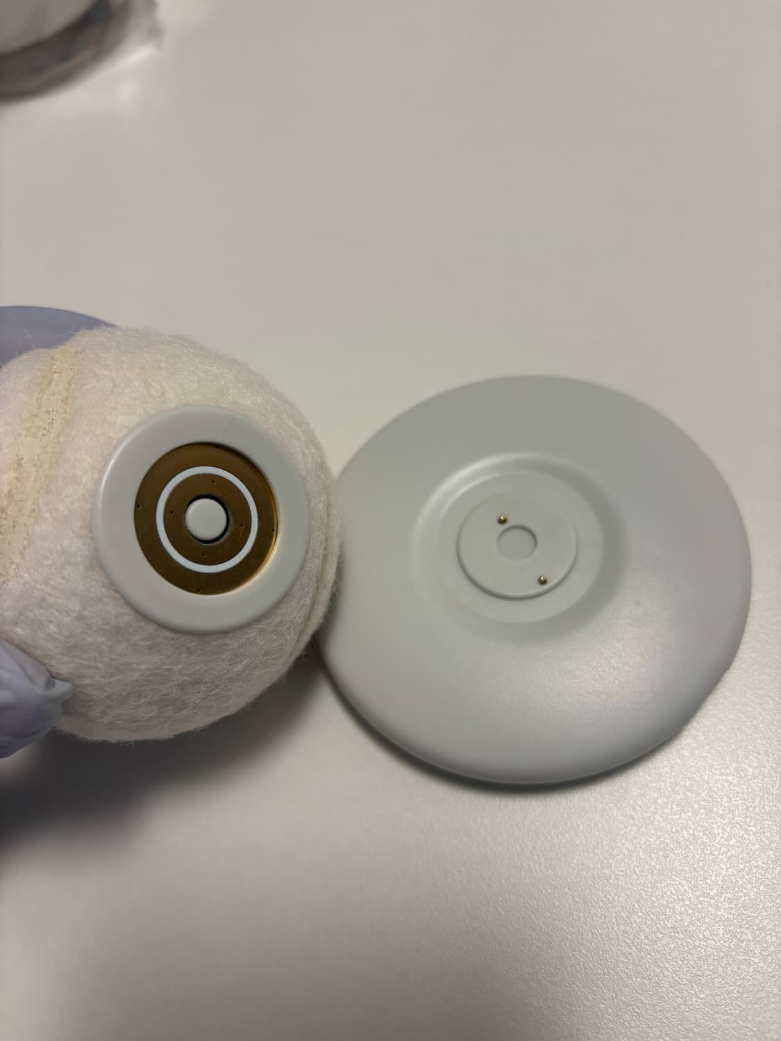 HearO Off-white Speaker 히어오 테니스공 스피커 상품이미지6