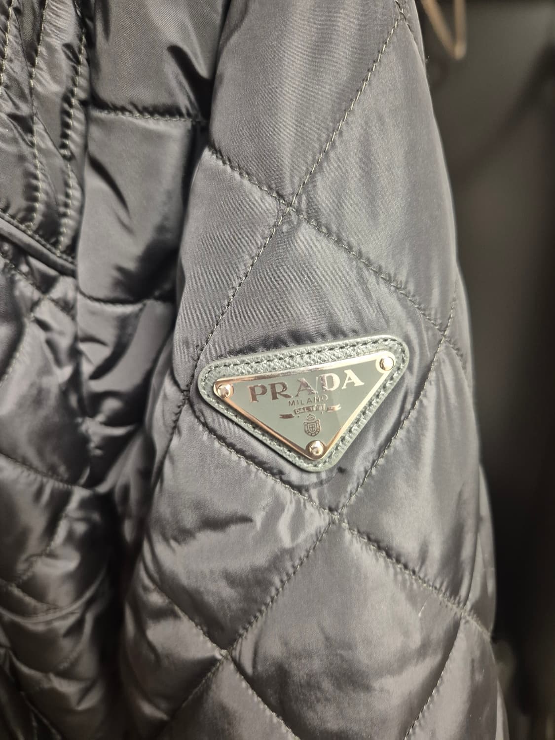 프라다 퀄팅 경량 패딩 xl xxl 56 상품이미지4