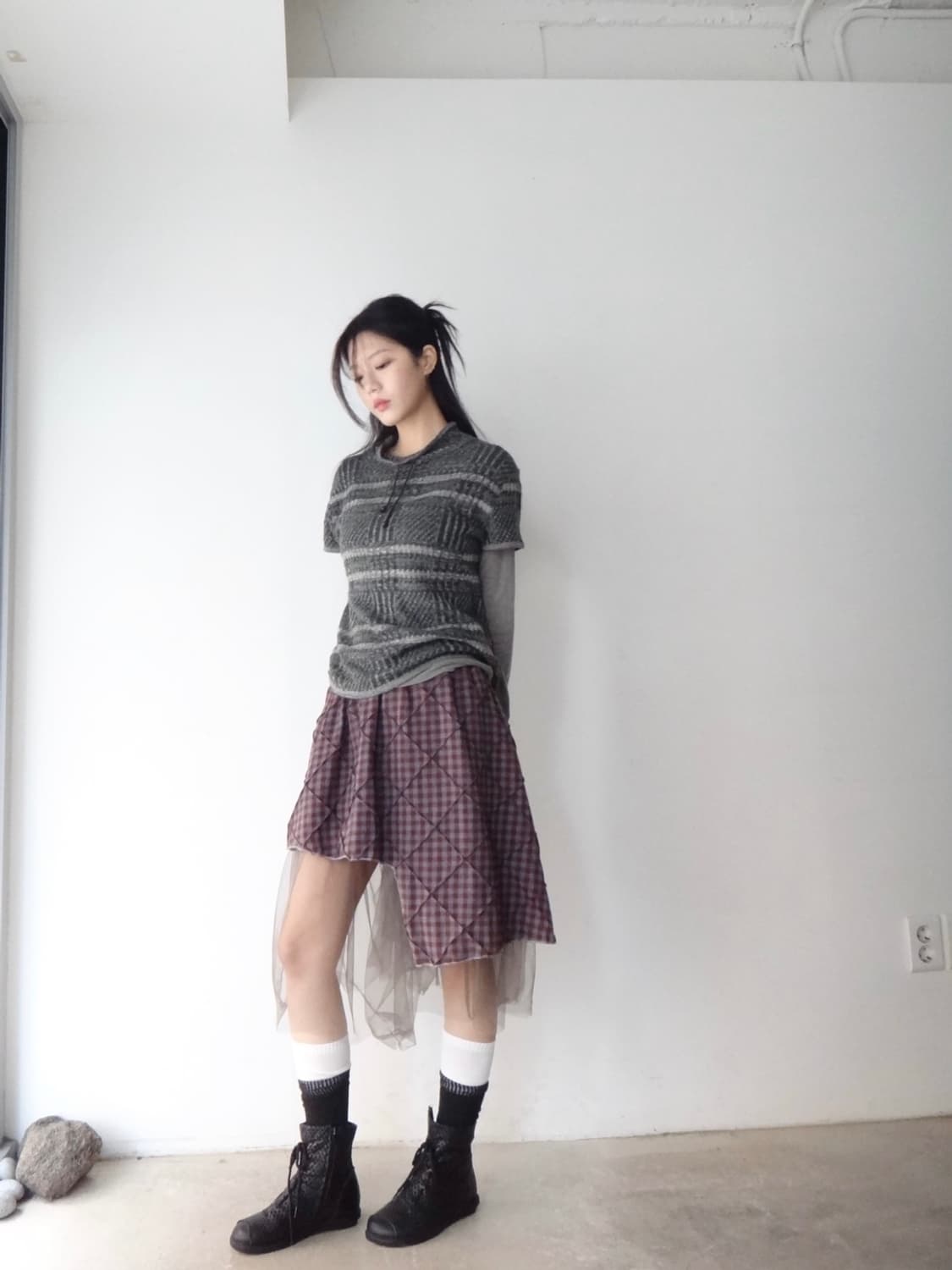 Check sha unbalanced skirt / red & grey 상품이미지4